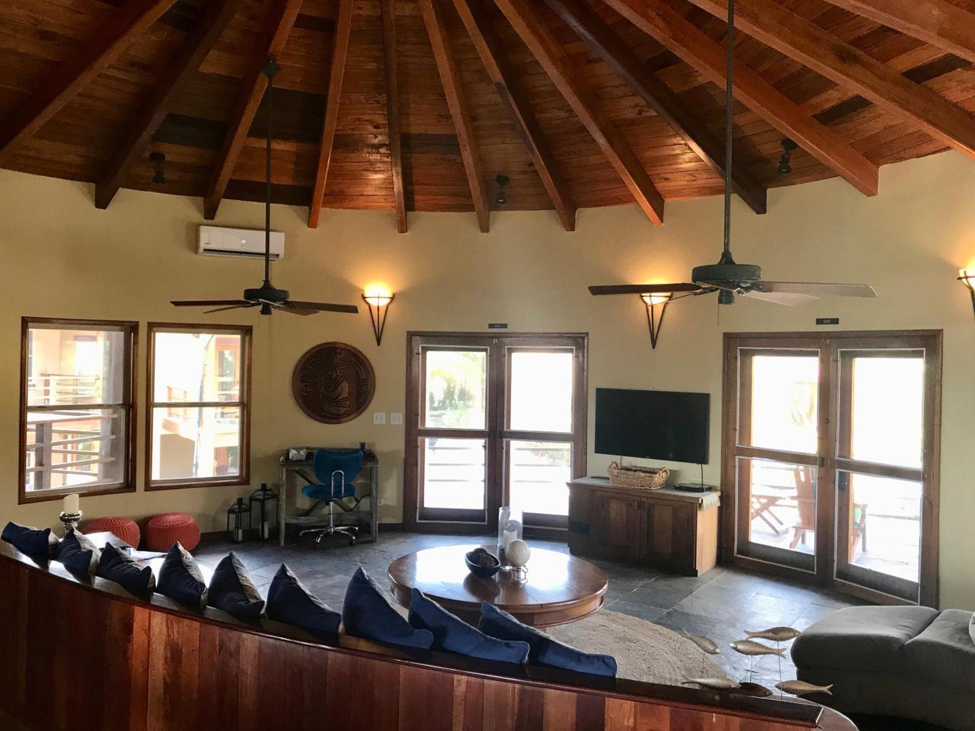 Villa Serenity San Pedro  Oda fotoğraf